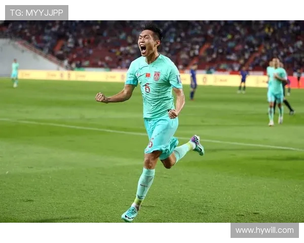 国足迎战韩国激情四溢央视网全程直播助力球迷共襄盛举